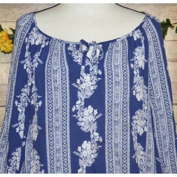 Fred David Blue Floral Print Blouse Ladies XL Lightweight Rayon Top Casual Top - Picture 2 of 10